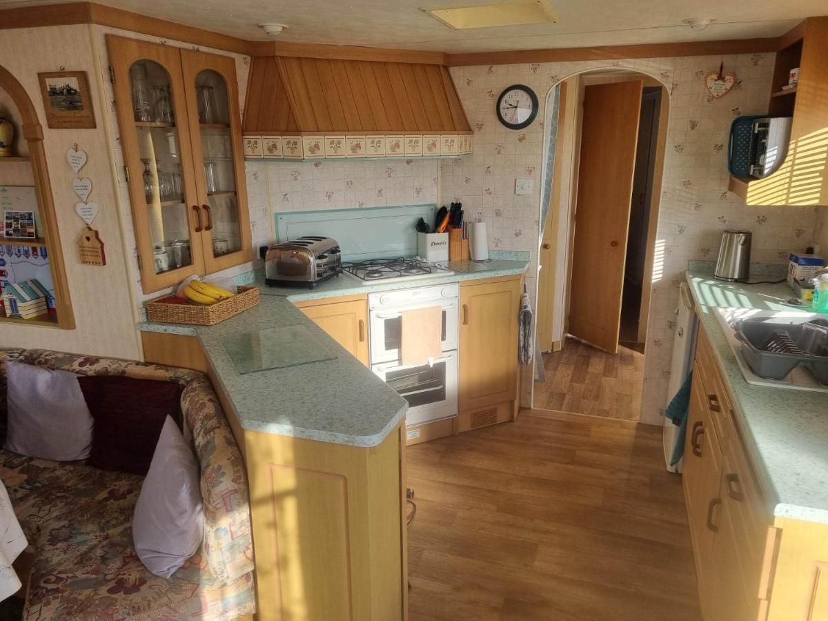 Tm8 6 Berth 2 Bedroom Caravan P Chapel Saint Leonards Exteriör bild